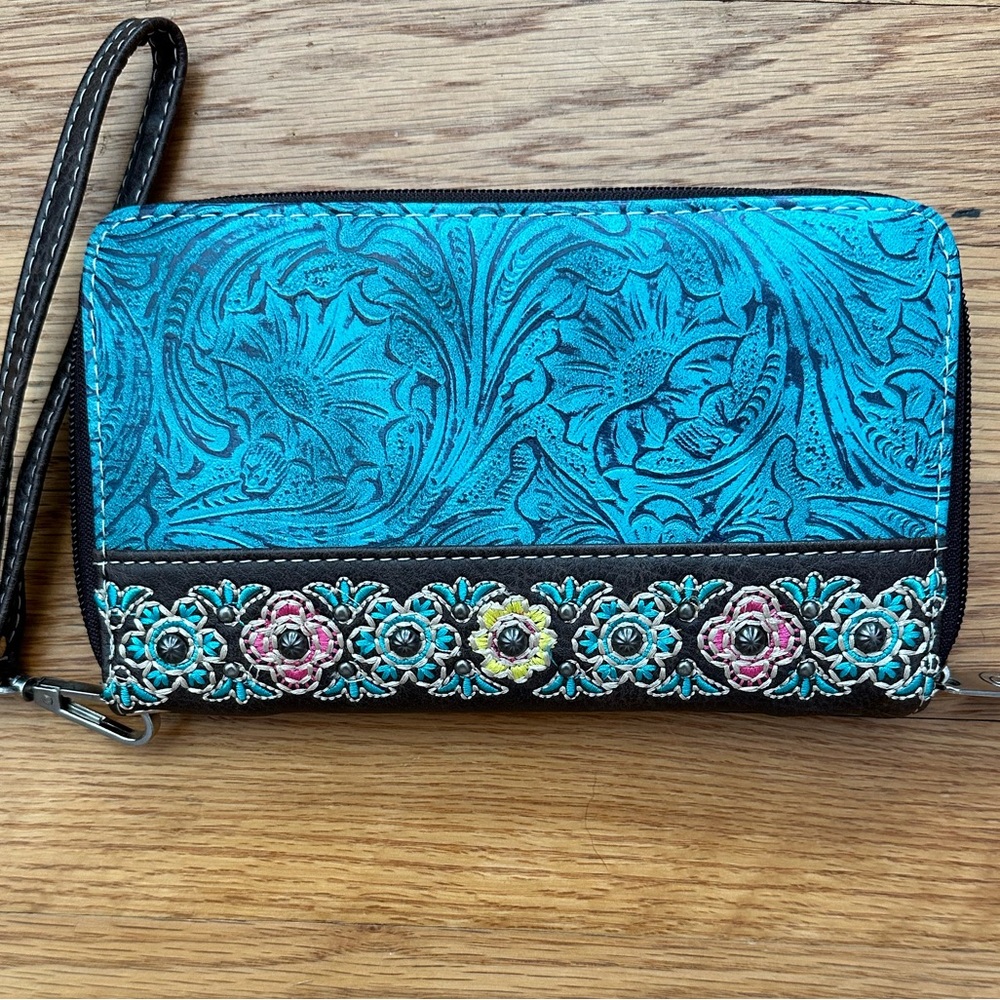 Western Wristlet